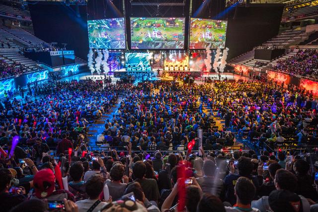 韩国记者kenzi更新了韩亚运会代表队出征仪式选手返图