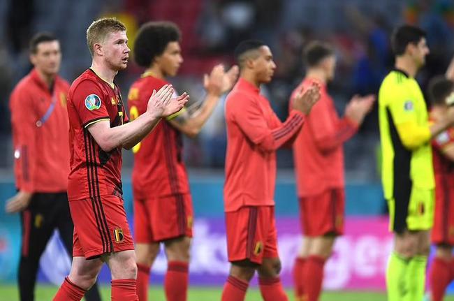 EDG后返图：实力是最坚实的后盾，拼尽全力，拿下每一场！